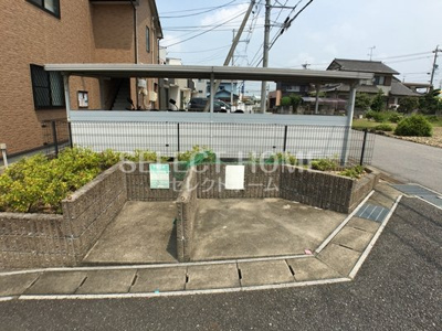 【エントランス】 | アンプルールリーブルガーネット | 清潔なエントランスです