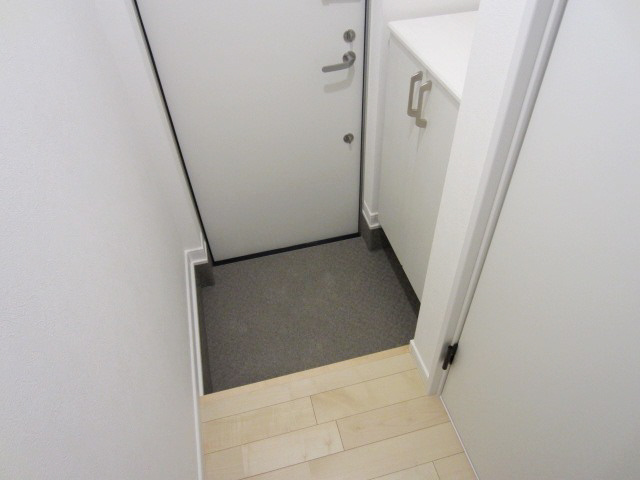 【玄関】