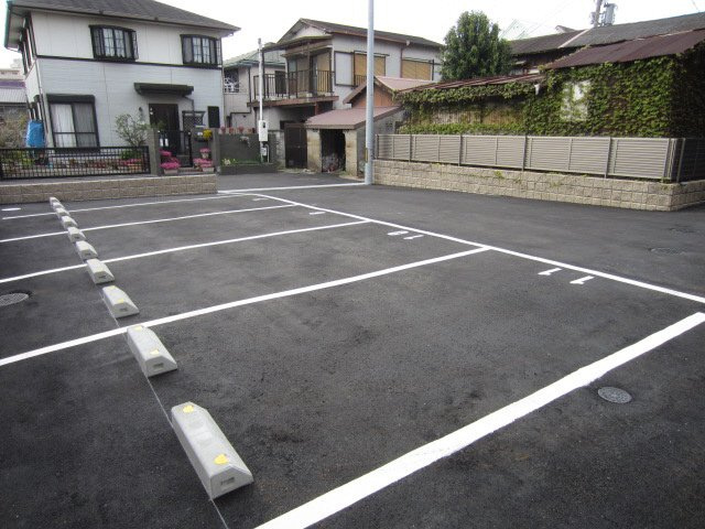 【駐車場】