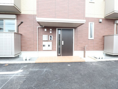 【エントランス】 | セブンパレス | エントランス