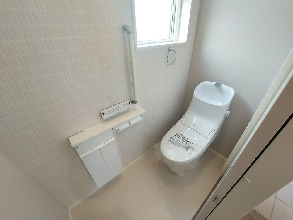 鹿沼市千手町　新築戸建4のトイレ