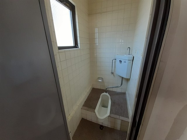 堺市中区深井清水町の店舗一部のトイレ