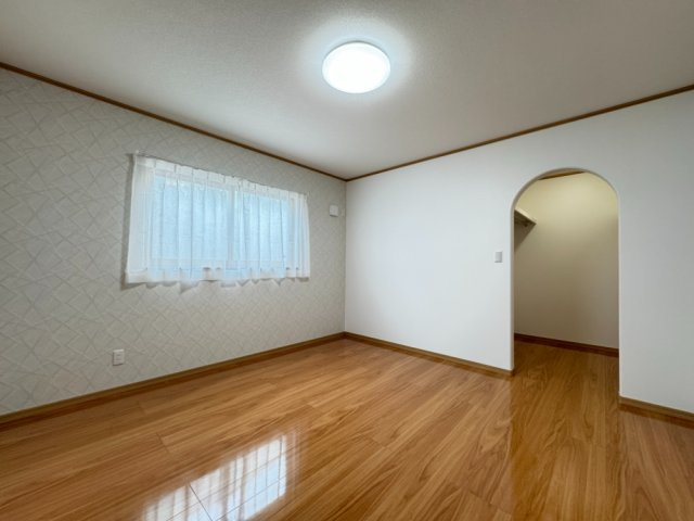 八戸市大字河原木字久保16-47　A棟の洋室