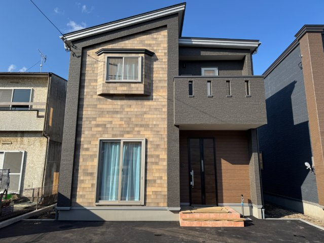 八戸市大字河原木字久保16-47　A棟