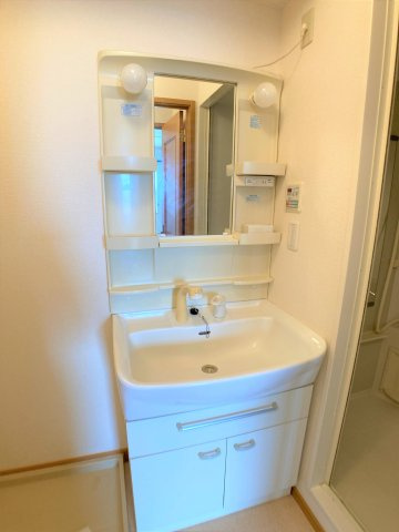 コンフォート　スクエアAの洗面所