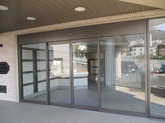 【エントランス】