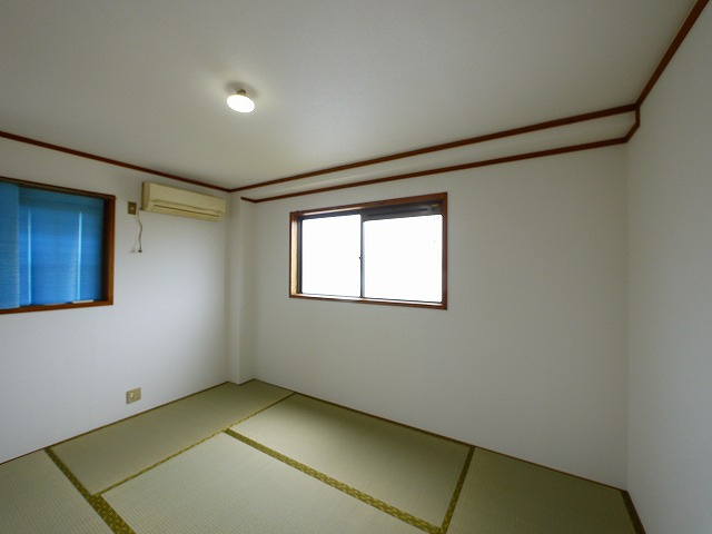 森川ハイツの和室|明るい和室です