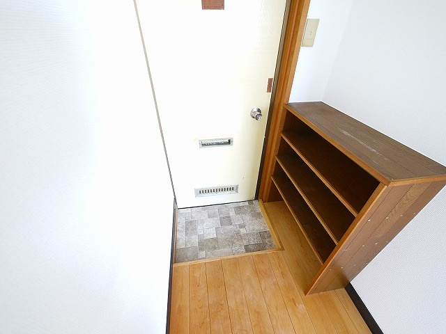 森川ハイツの玄関|落ち着いた玄関です