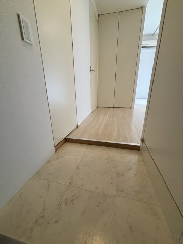 サウス・サンの玄関
