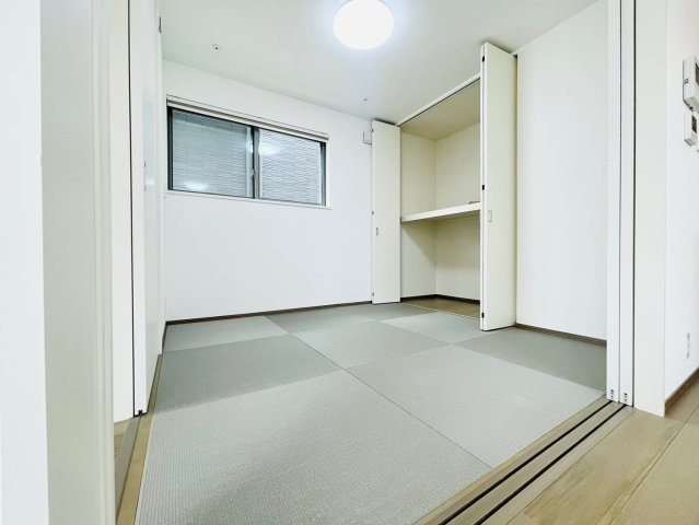 長久手市前熊一ノ井戸建の洋室|1階洋室4.5(畳敷)