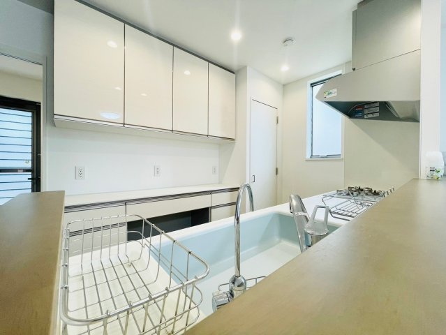 長久手市前熊一ノ井戸建のキッチン|キッチン②