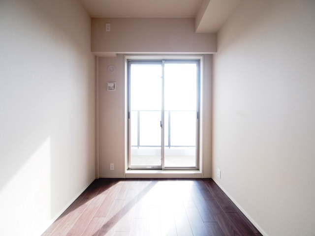 プラウド阪急塚口駅前のその他