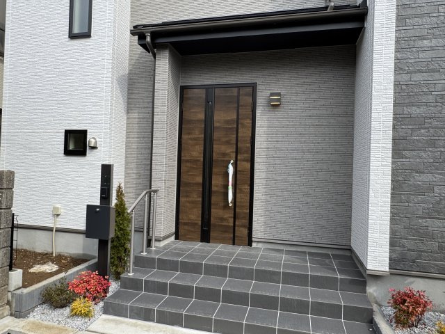 松戸市古ケ崎３丁目新築戸建（古ヶ崎29期）のエントランス|エントランス・玄関ポーチ