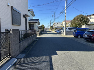 【前面道路含む現地写真】