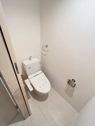 EXAM自由が丘のトイレ|清潔感のあるトイレです
