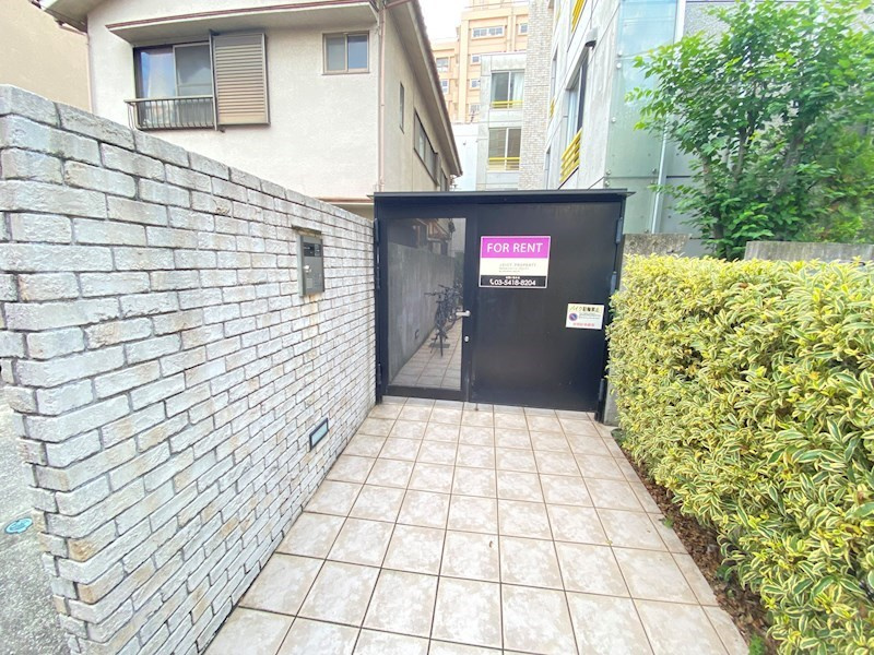 セゾン・デ・ブランシェ青葉台のロビー