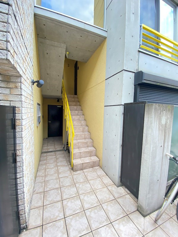 セゾン・デ・ブランシェ青葉台のエントランス