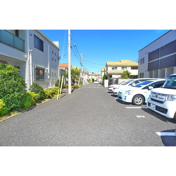 ママベルＢの駐車場
