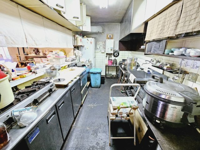 さつきビル2階（1階）の内装