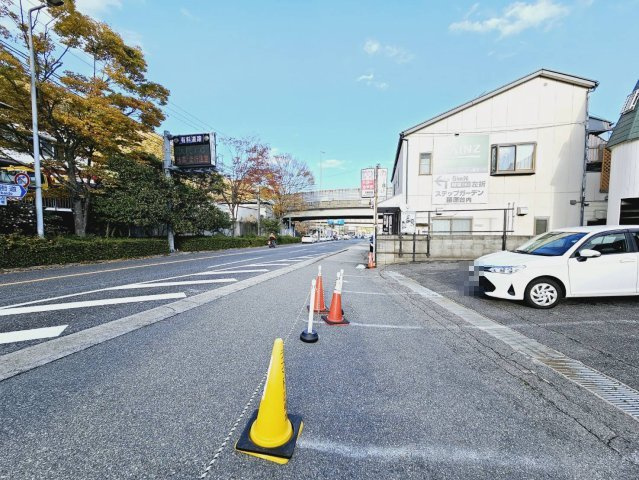 さつきビル2階（1階）の駐車場|駐車場があります