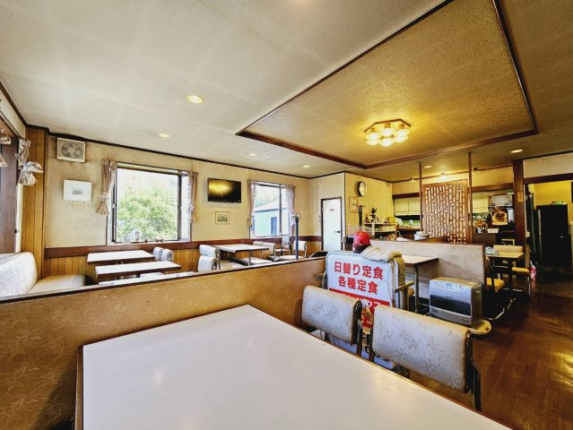 さつきビル2階（1階）の内装