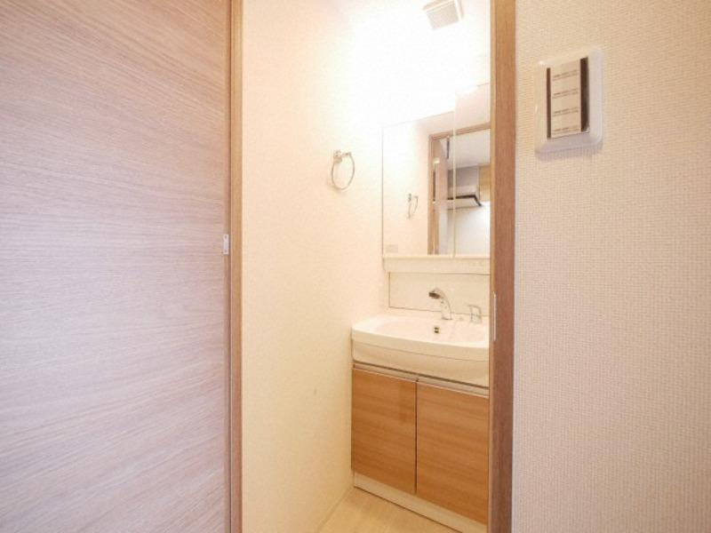 スペーシア江坂広芝町の洗面所