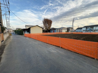 【前面道路含む現地写真】