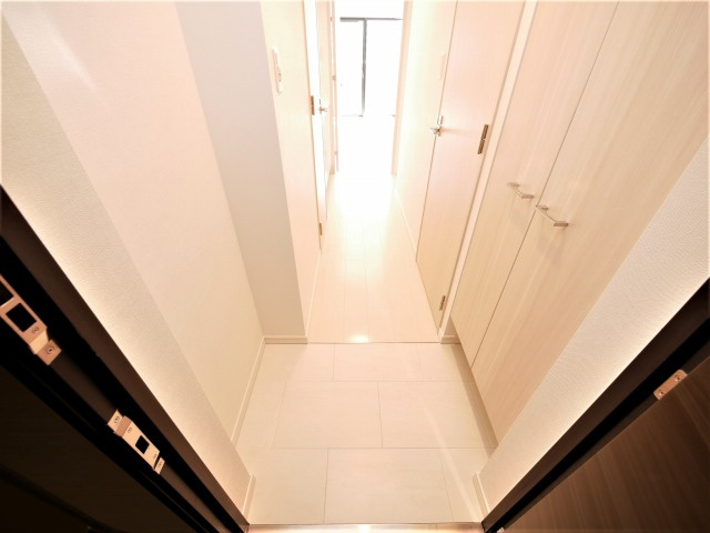 S-RESIDENCE新大阪Ridenteの玄関