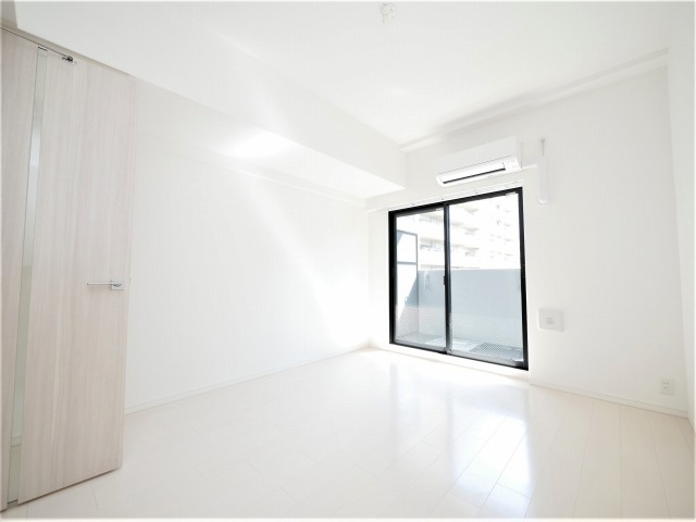 S-RESIDENCE新大阪Ridenteの居間・リビング