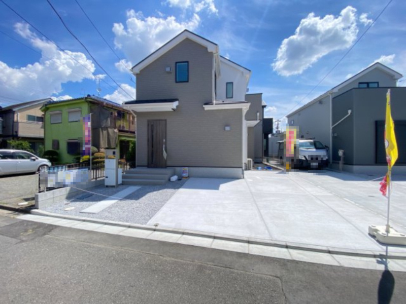 祝　成約済み　八王子市　川口町　新築戸建て　２４ー１期の駐車場|～仲介手数料無料☆八王子ひなた不動産～　八王子市川口町　新築戸建て