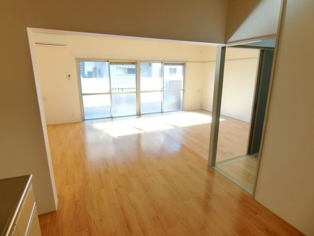 ルグラン嶋津の居間・リビング