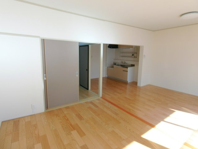 ルグラン嶋津の居間・リビング