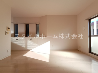 【居間・リビング】 | デルフィカーサ