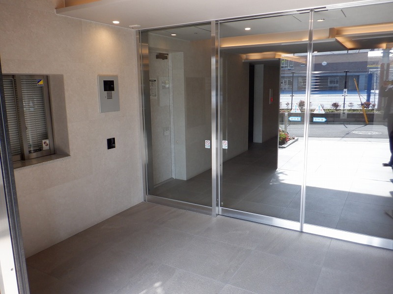 デュオステージ京成曳舟のエントランス