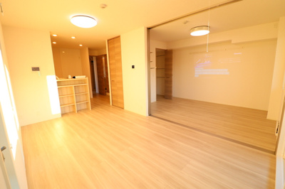 【居間・リビング】 | ヤフォール | ☆広々としたお部屋☆

