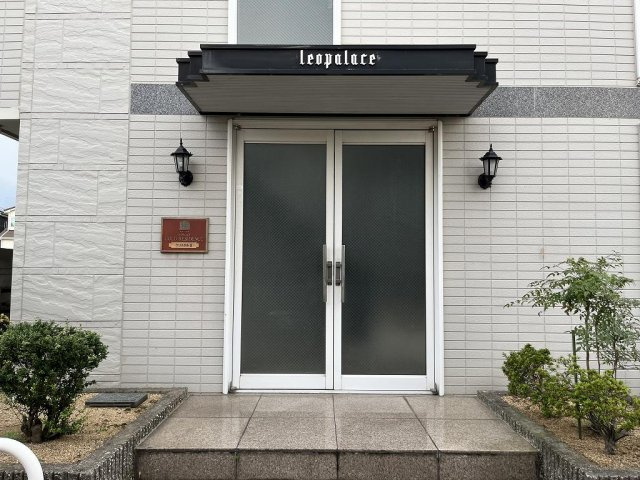 【エントランス】 | レオパレスクリスタルⅡ