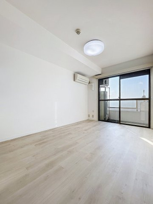 【居間・リビング】 | トップ二子玉川第２ | ★使いやすい長方形の間取り！南西向きで陽当り良好です★