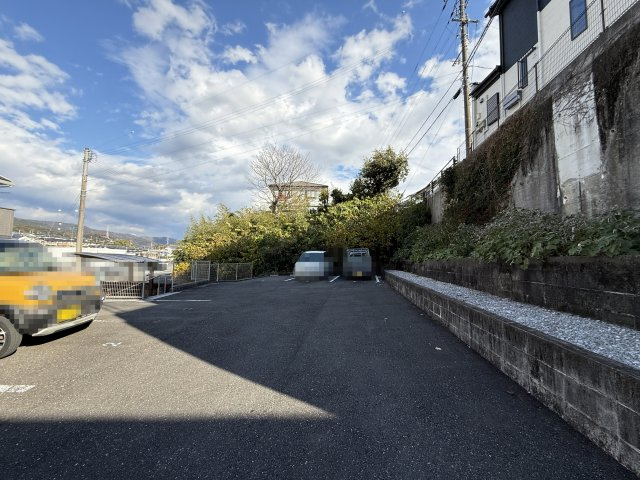 カーサ・Yの駐車場