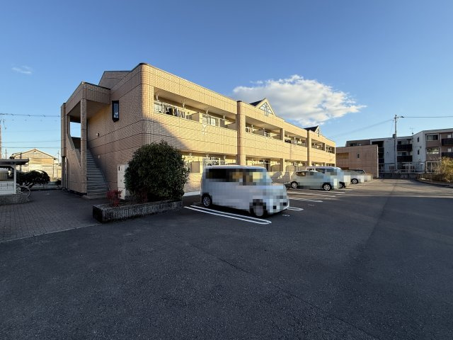 モンシェリカメリアの外観