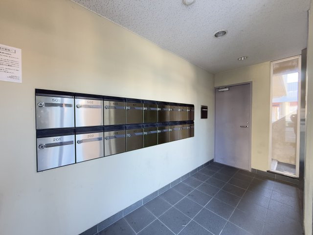 Balcony8南の丸のエントランス
