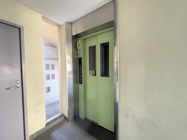 Balcony8南の丸のロビー