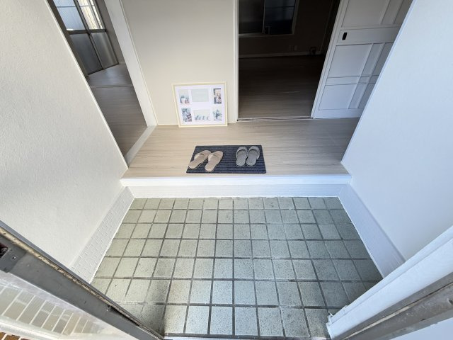 一宮東町貸家の玄関