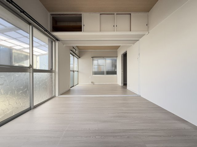 一宮東町貸家の居間・リビング