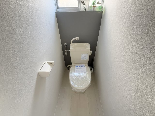 一宮東町貸家のトイレ
