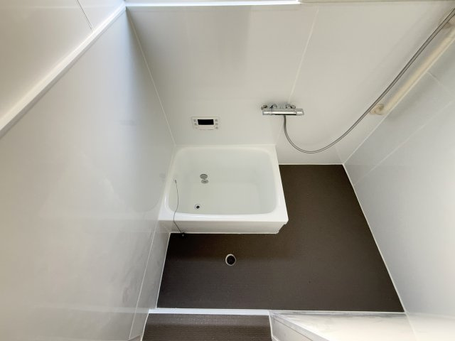 一宮東町貸家の浴室