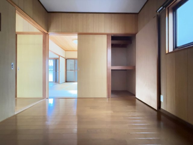 一宮しなね貸家の居間・リビング