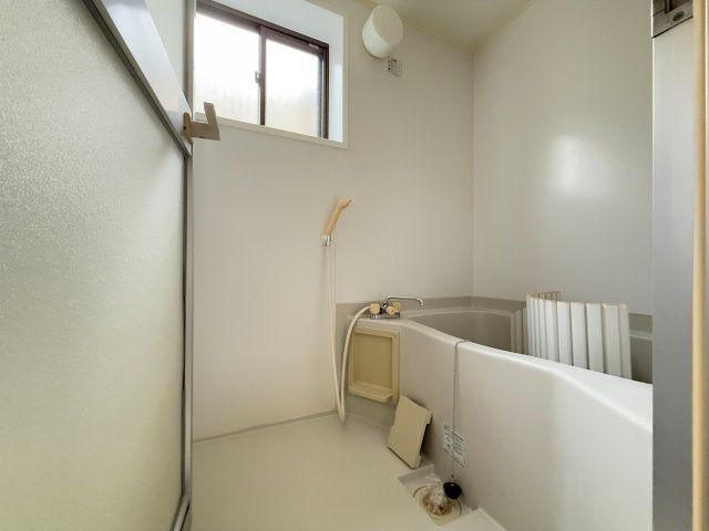 一宮しなね貸家の浴室