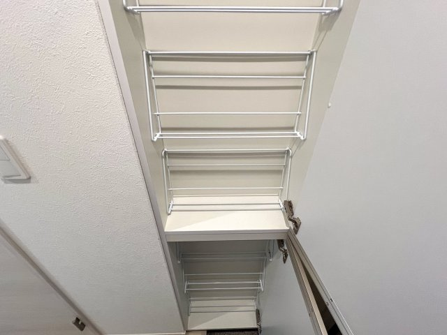 パインヒル16の玄関|別部屋同タイプ