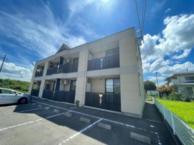 【外観】 | メゾン・ティアラ | 外観写真（昼）