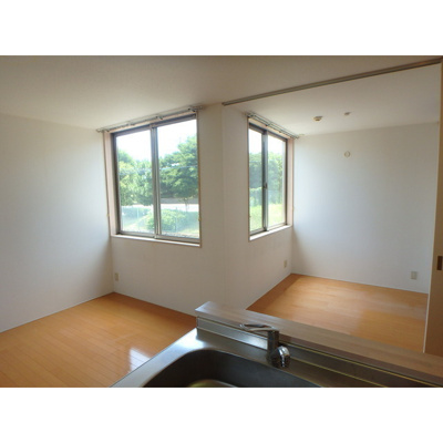 【居間・リビング】 | ２階洋室